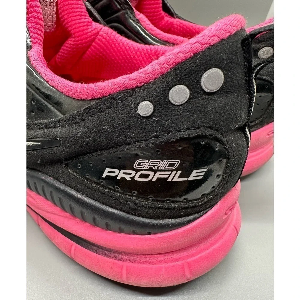 Saucony women’s grid